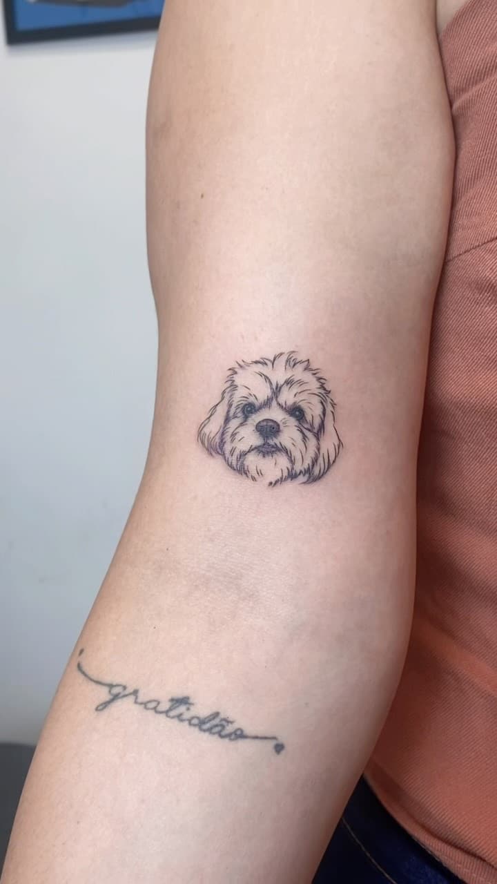 Tatuagem por Cora