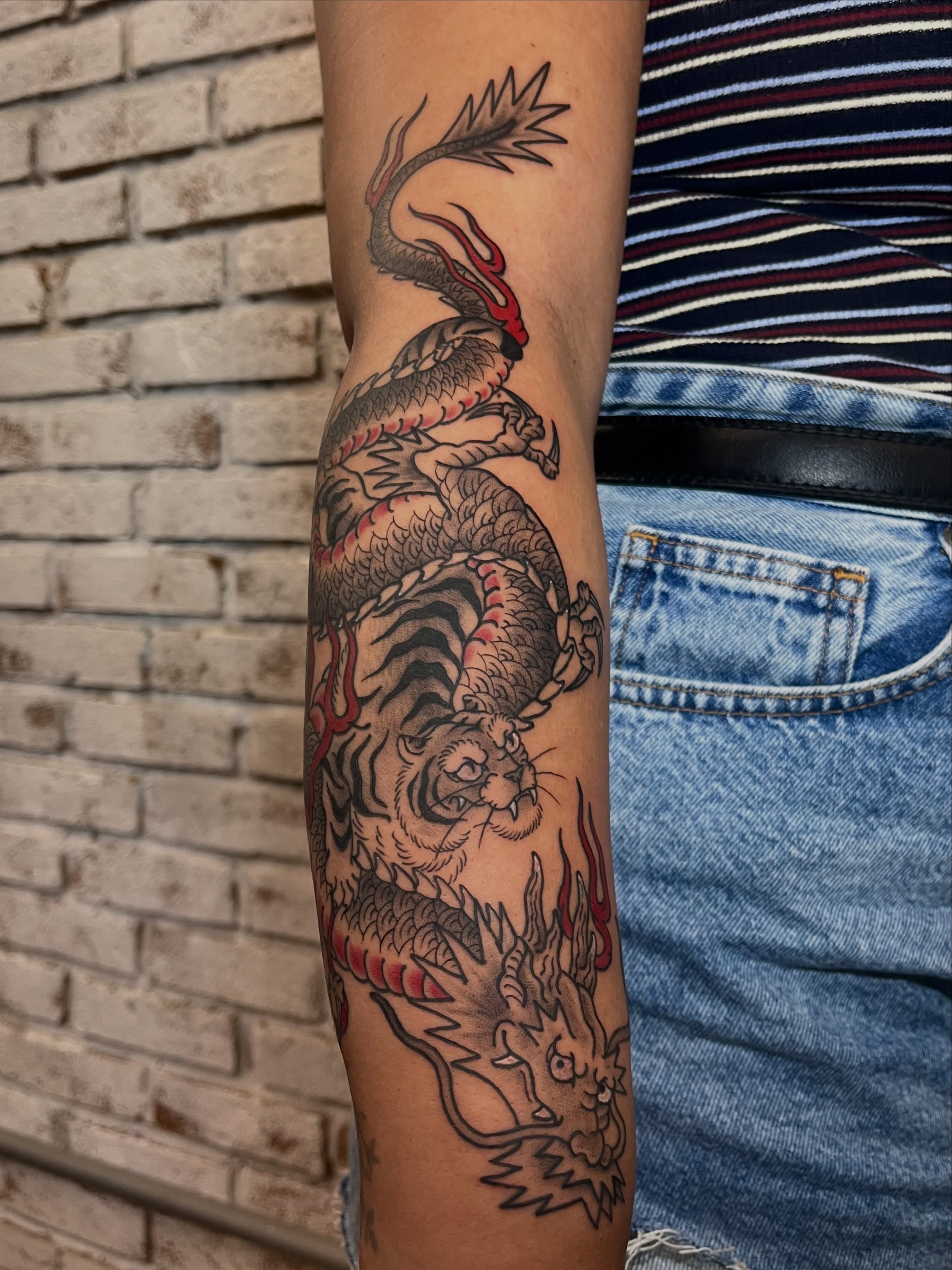 Tatuagem por Yoshie Higa